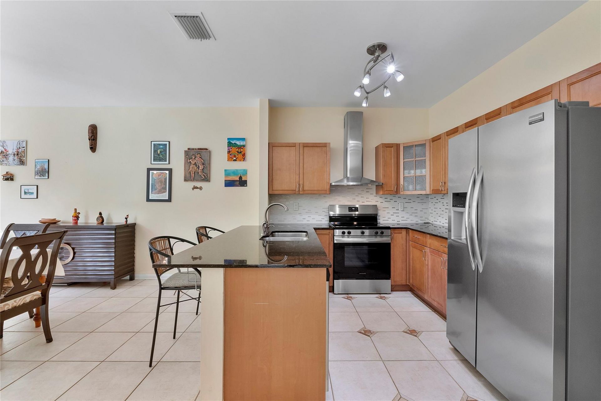 659 NW 88th Drive, Coral Springs, FL 33071 Photo