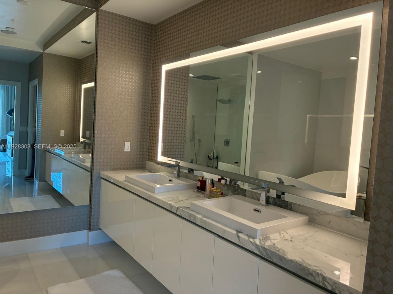 300 Sunny Isles Blvd, Unit 4-506, Sunny Isles Beach, FL 33160 Photo