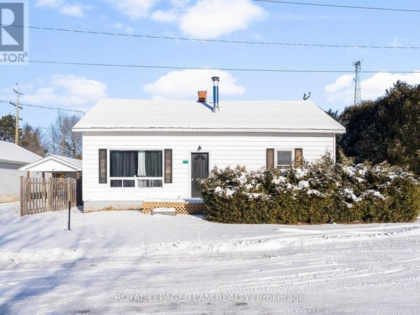 21 Philip Street, Madawaska Valley, ON K0J1B0