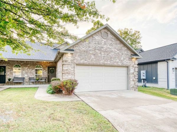 1515 / 1517 Belle Royal Court , Bentonville, AR 72712