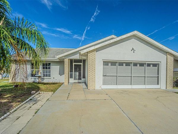 18664 WHITE PINE CIRCLE, HUDSON, FL 34667