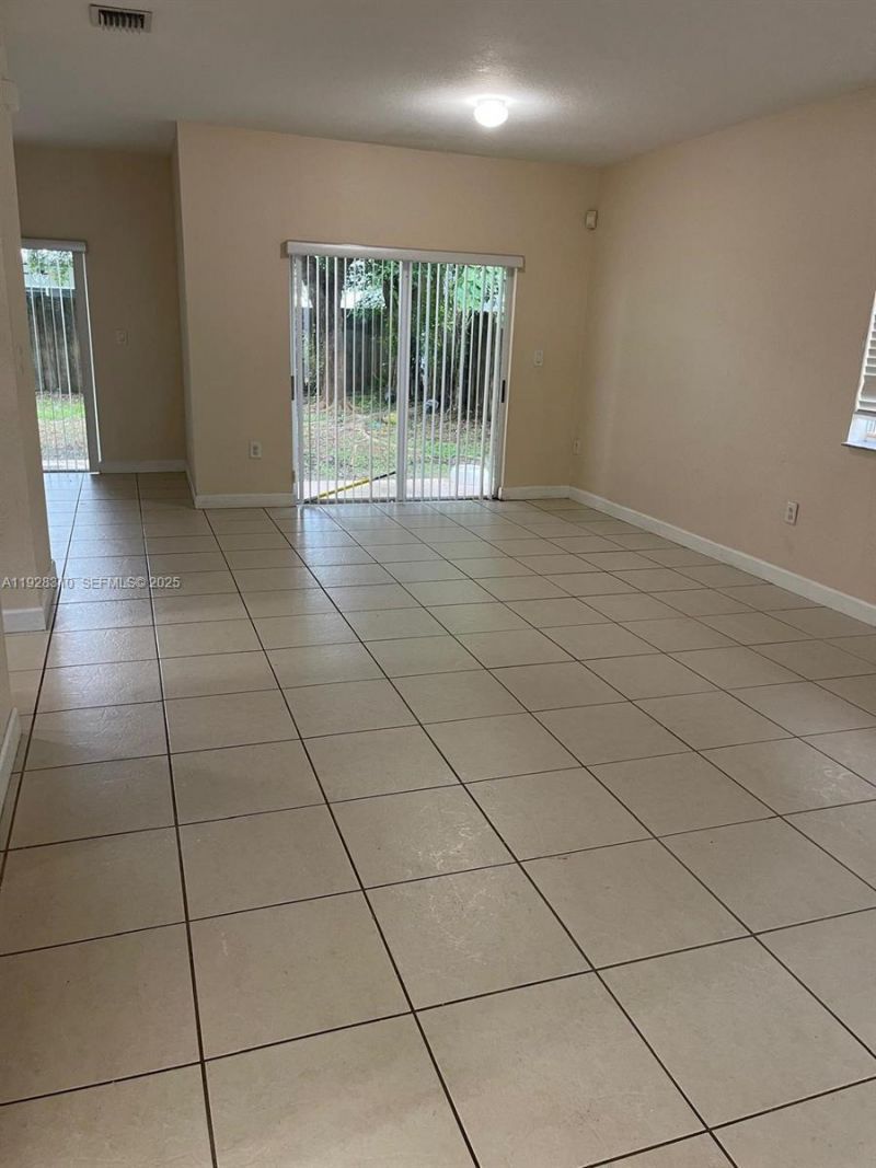 380 NE 31st Ter, Unit 380, Homestead, FL 33033 Photo