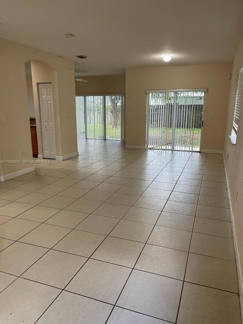 380 NE 31st Ter, Unit 380, Homestead, FL 33033 Photo