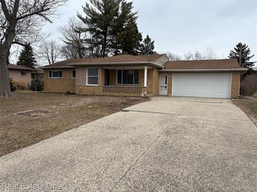 53314 Starlite Drive, Shelby Twp, MI 48316