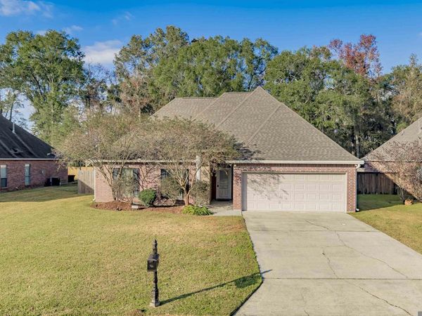 39096 Balmoral Dr, Prairieville, LA 70769