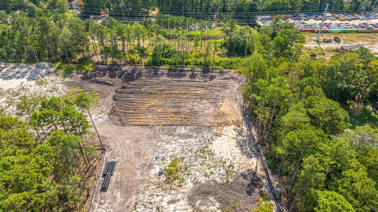 433 Sonny Way Photo 22