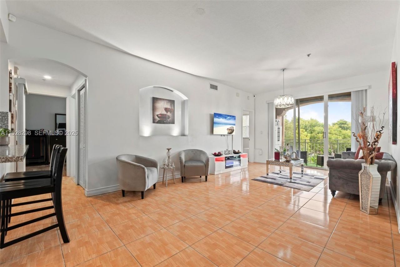 6500 NW 114th Ave, Unit 1032, Doral, FL 33178 Photo