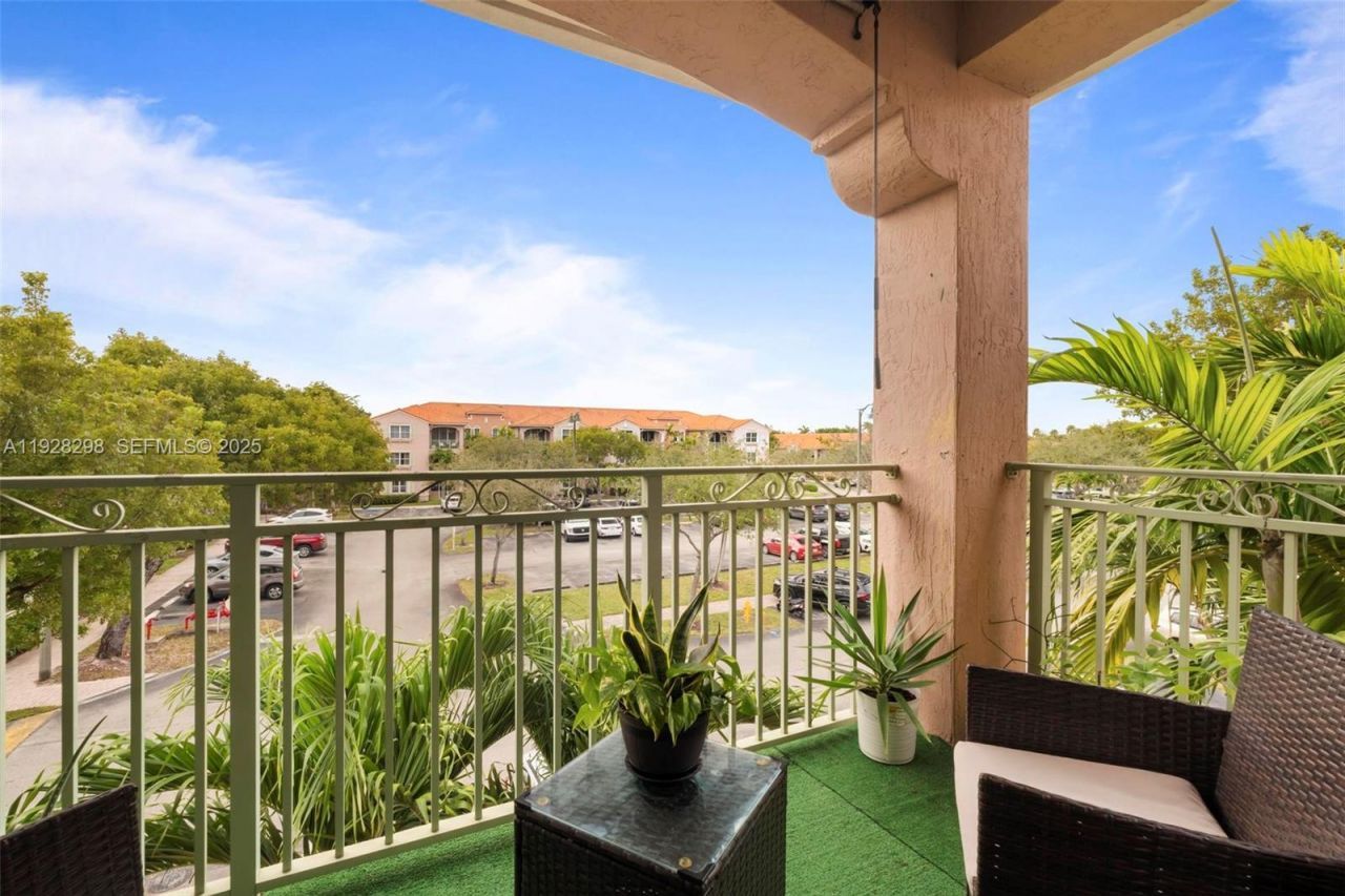 6500 NW 114th Ave, Unit 1032, Doral, FL 33178 Photo