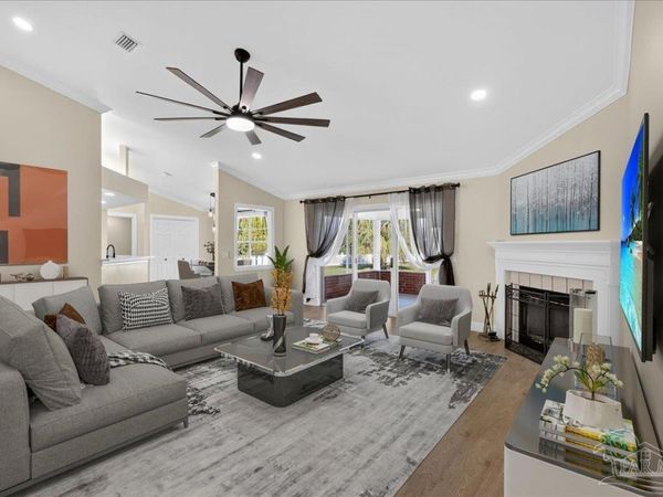 1854 Southbay Dr, Pensacola, FL 32506
