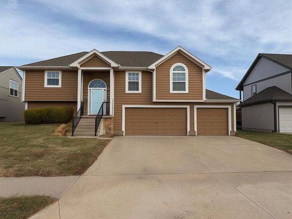 2823 N 114th Street, Kansas City, KS 66109