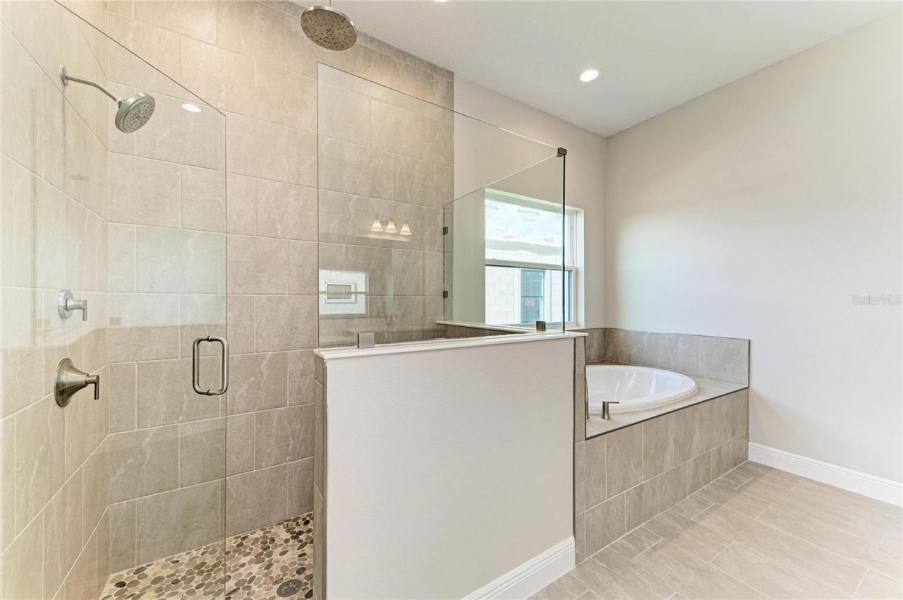 35564 Big Hawk Drive, Zephyrhills, FL 33541 Photo