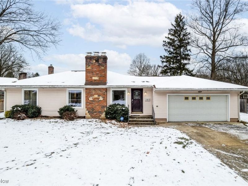 364 Mowbray Road, Akron, OH 44333 Photo 1