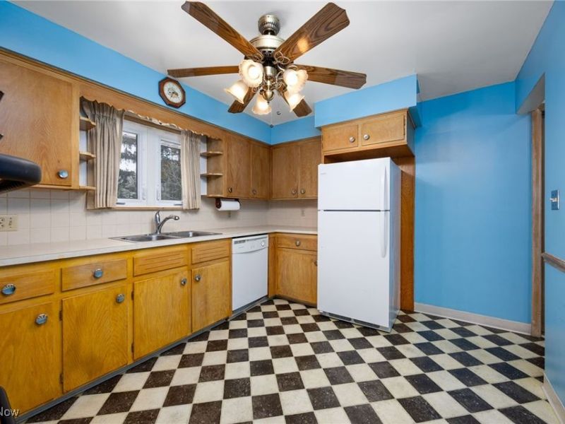 364 Mowbray Road, Akron, OH 44333 Photo 11