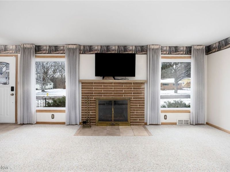 364 Mowbray Road, Akron, OH 44333 Photo 5