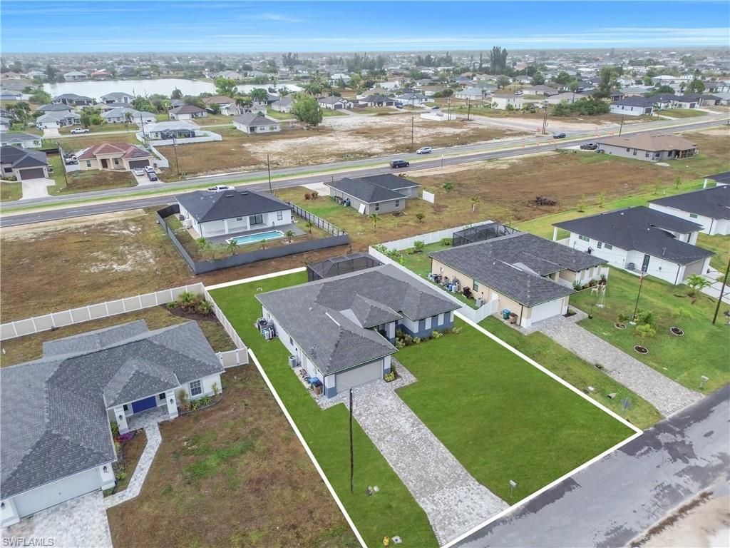 309 NE 15th Ter, Cape Coral, FL 33909 Photo