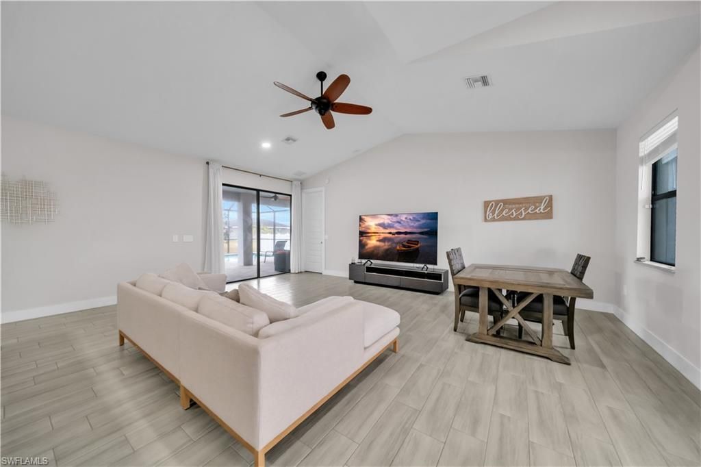 309 NE 15th Ter, Cape Coral, FL 33909 Photo