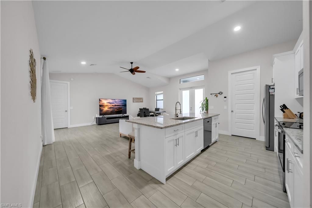 309 NE 15th Ter, Cape Coral, FL 33909 Photo