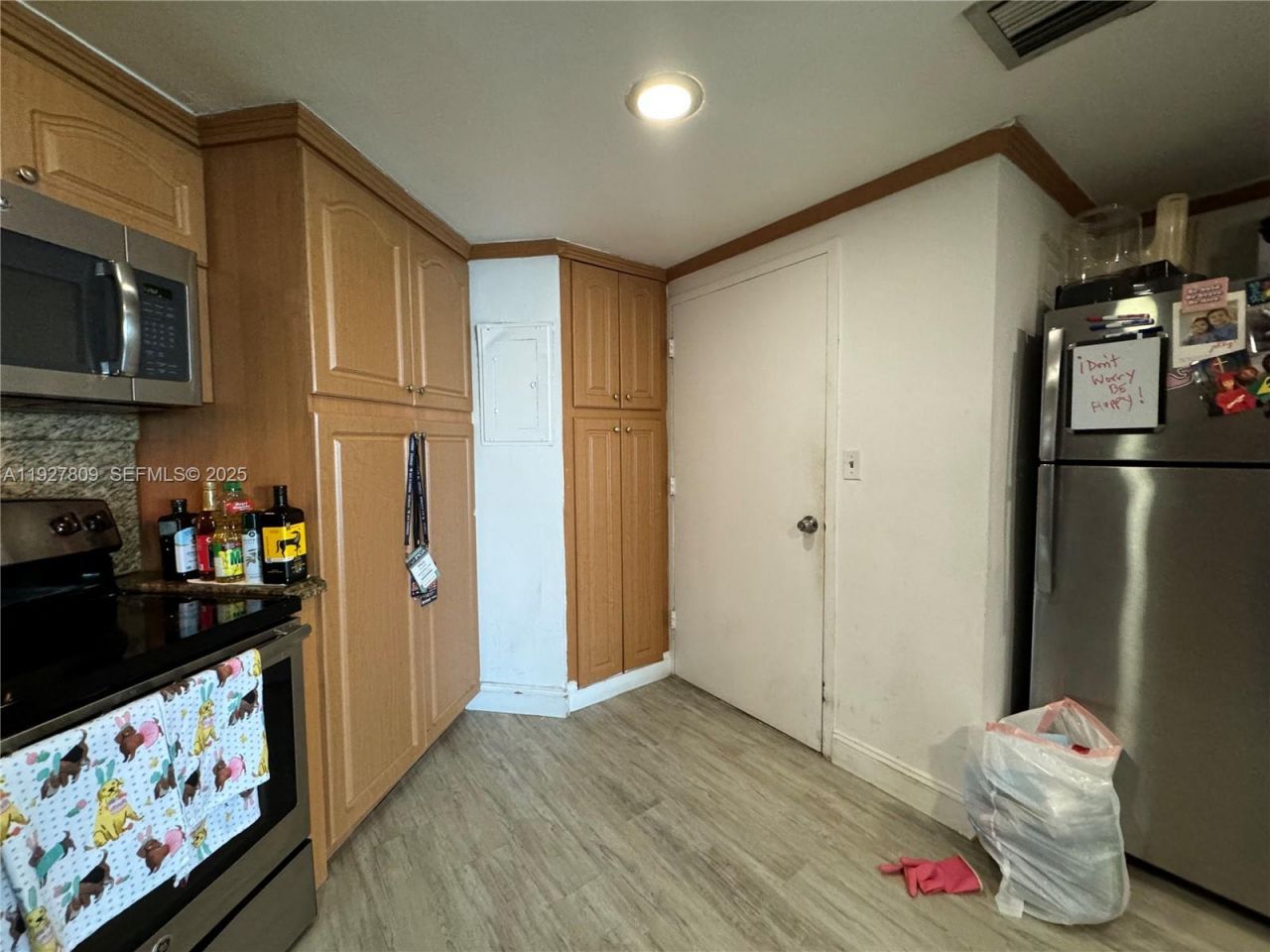 905 Brickell Bay Dr, Unit 1530, Miami, FL 33131 Photo