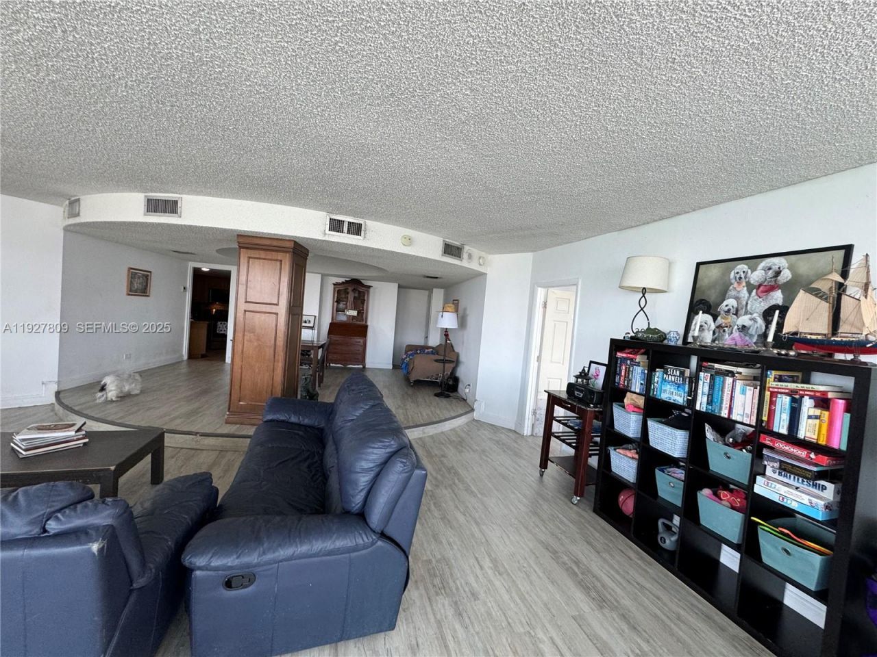 905 Brickell Bay Dr, Unit 1530, Miami, FL 33131 Photo