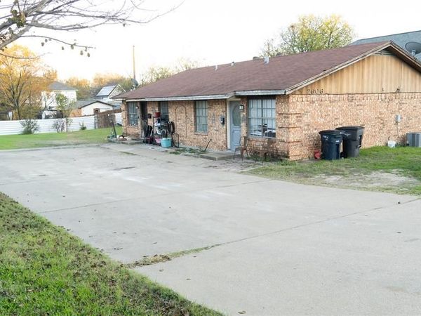 2606 Pearl Avenue, Fort Worth, TX 76164
