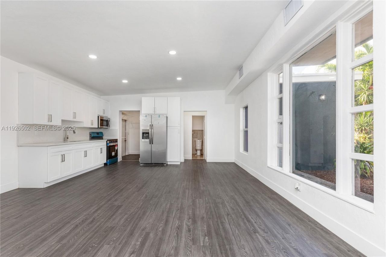 434 NW 110th St, Miami, FL 33168 Photo