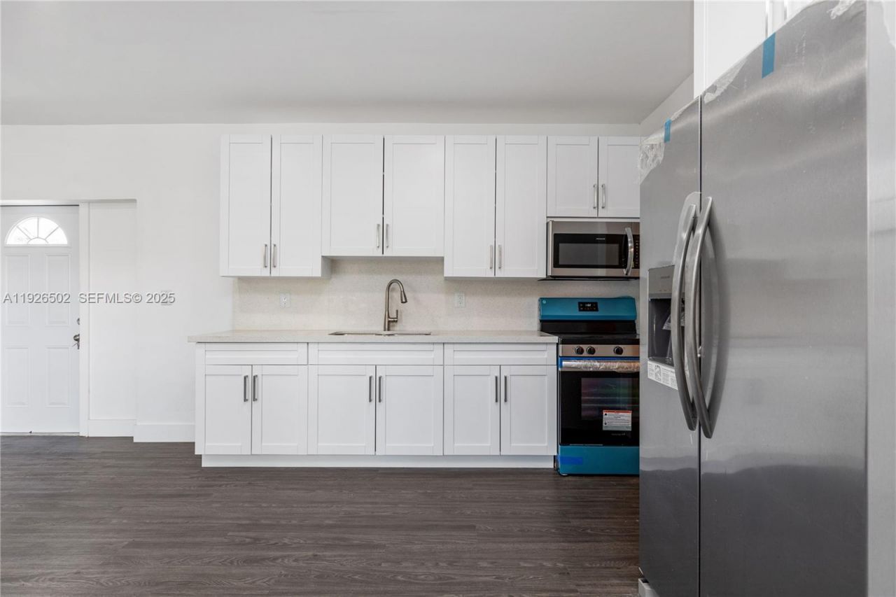 434 NW 110th St, Miami, FL 33168 Photo