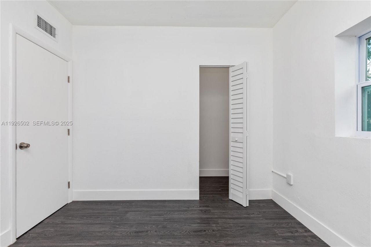 434 NW 110th St, Miami, FL 33168 Photo