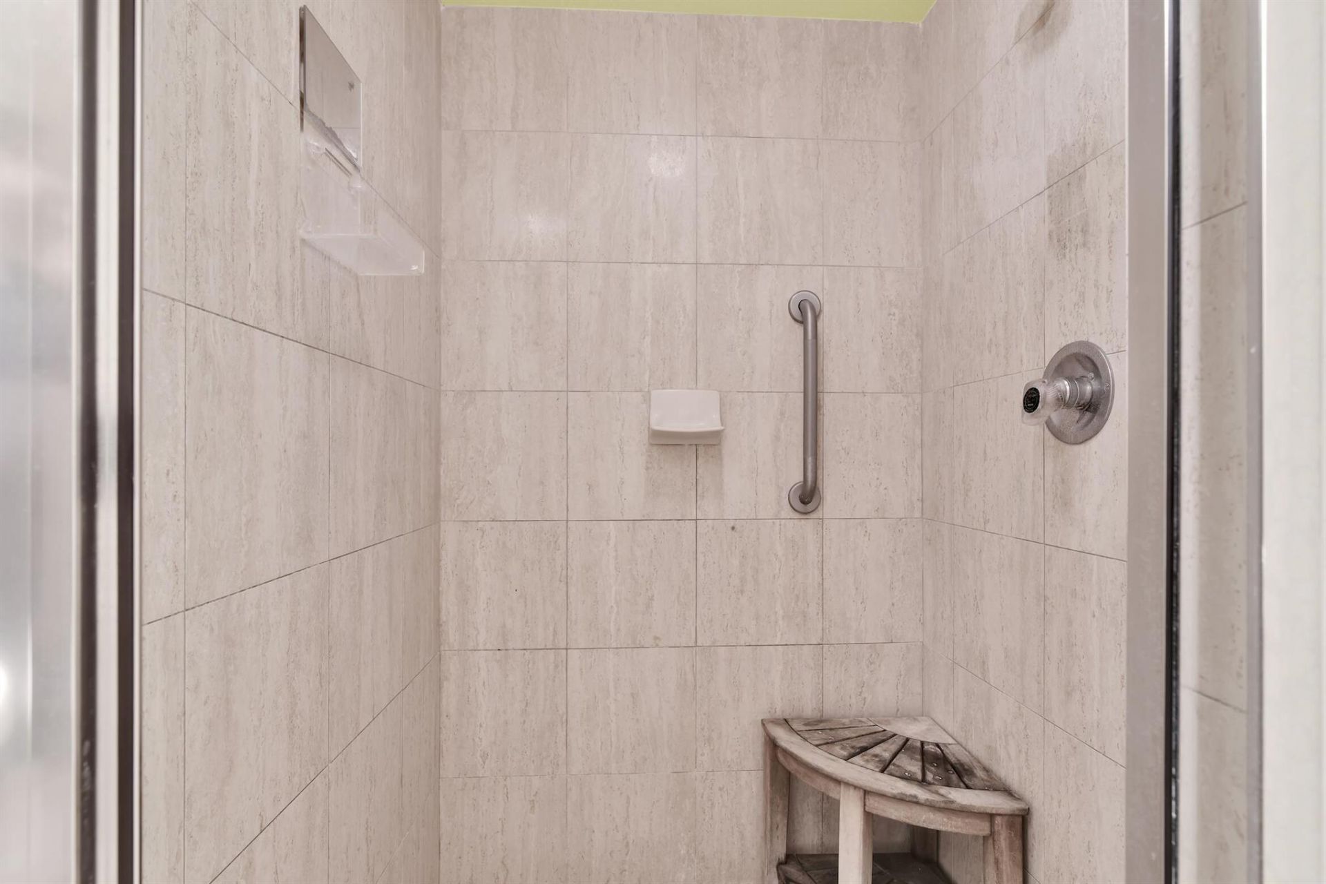 120 SE 5th Avenue, Unit 331, Boca Raton, FL 33432 Photo