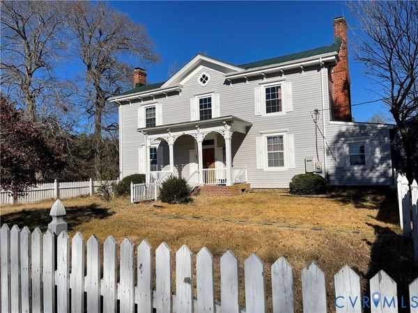 2297 Indian Oak Road, Crewe, VA 23930