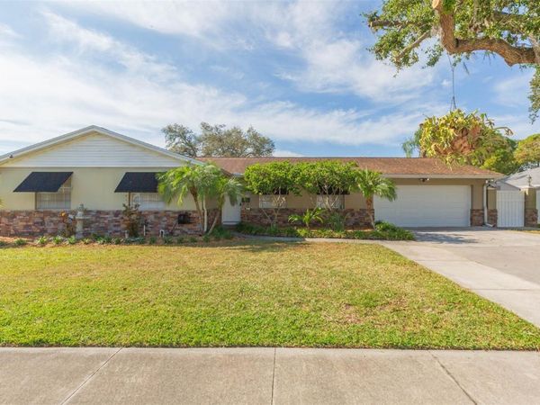 6710 MORNAY CIRCLE, TAMPA, FL 33615