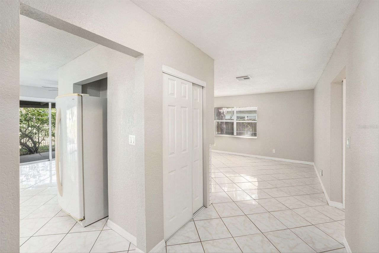 4260 Narvarez Way S, Saint Petersburg, FL 33712 Photo