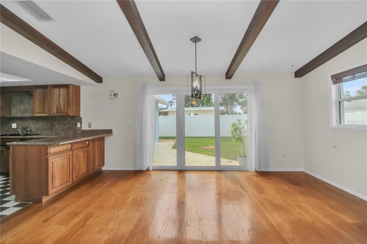 445 Desoto Drive, New Smyrna Beach, FL 32169 Photo