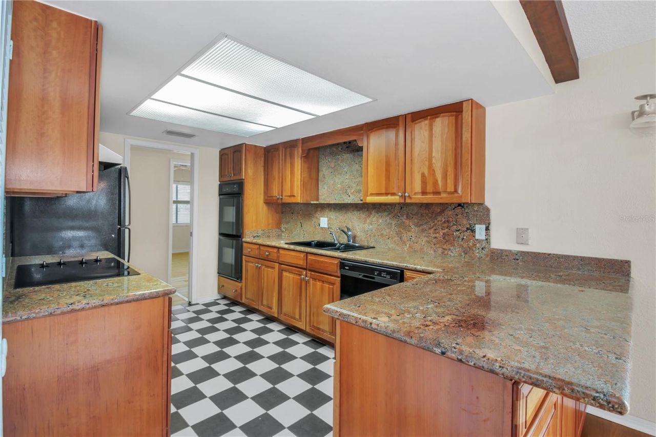 445 Desoto Drive, New Smyrna Beach, FL 32169 Photo