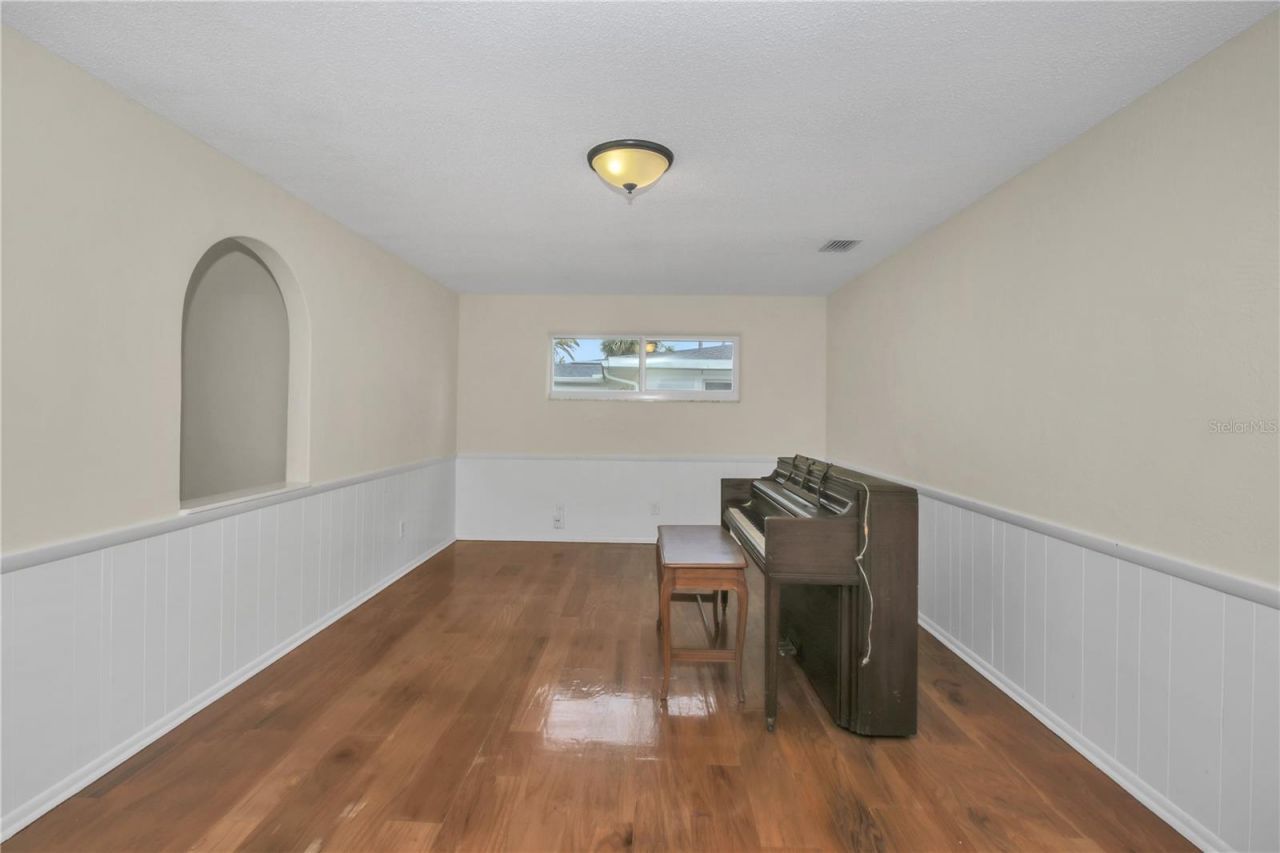 445 Desoto Drive, New Smyrna Beach, FL 32169 Photo