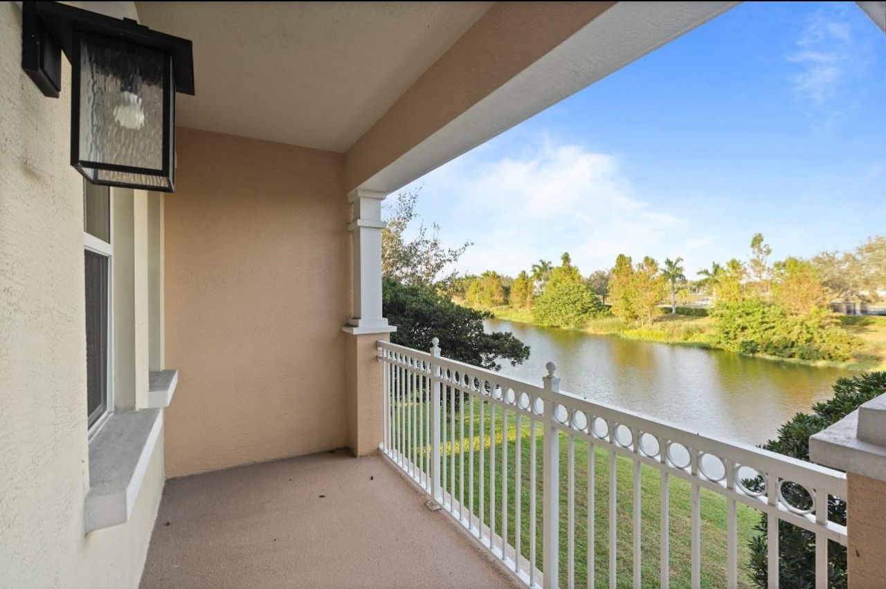 4025 Cascada Circle, Hollywood, FL 33024 Photo