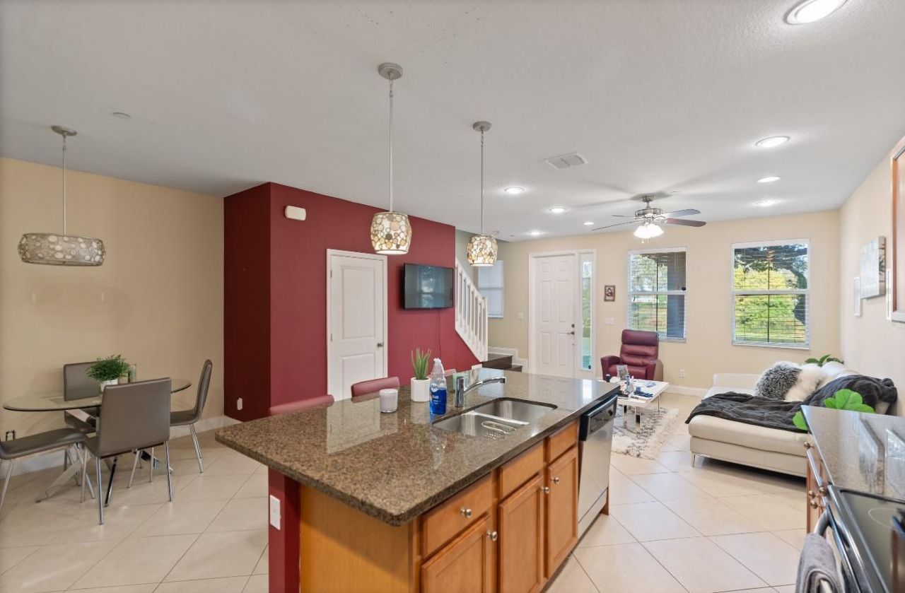 4025 Cascada Circle, Hollywood, FL 33024 Photo