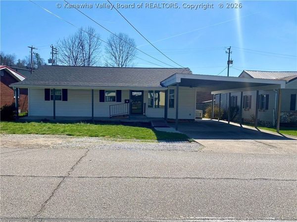 357 3rd Avenue, Ripley, WV 25271
