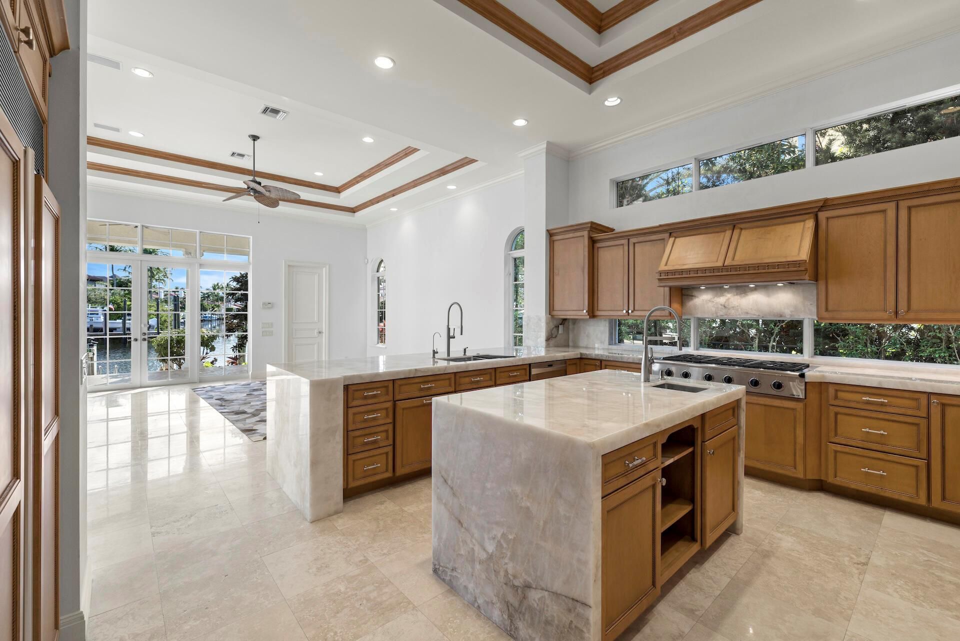 828 Harbour Isle Place, North Palm Beach, FL 33410 Photo