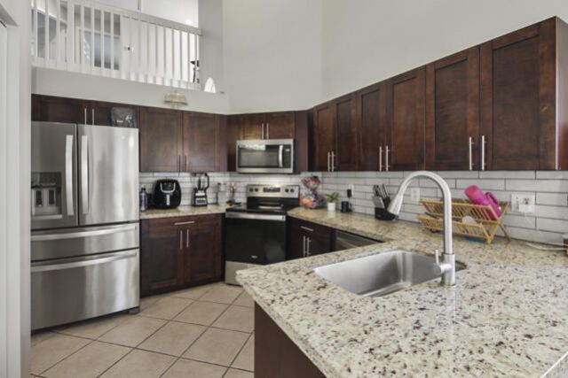 10601 Pelican Drive, Wellington, FL 33414 Photo