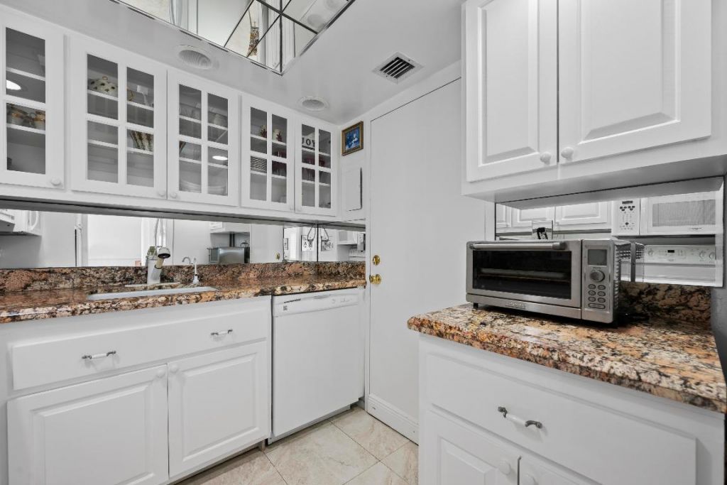 2600 N Flagler Drive, Unit 1007, West Palm Beach, FL 33407 Photo