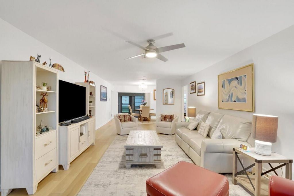 4180 Mango Tree Court, Unit B, Boynton Beach, FL 33436 Photo