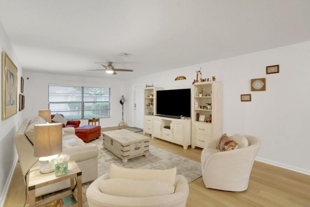 4180 Mango Tree Court, Unit B, Boynton Beach, FL 33436 Photo