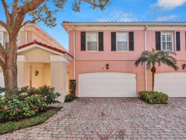 28 Live Oak Circle, Tequesta, FL 33469