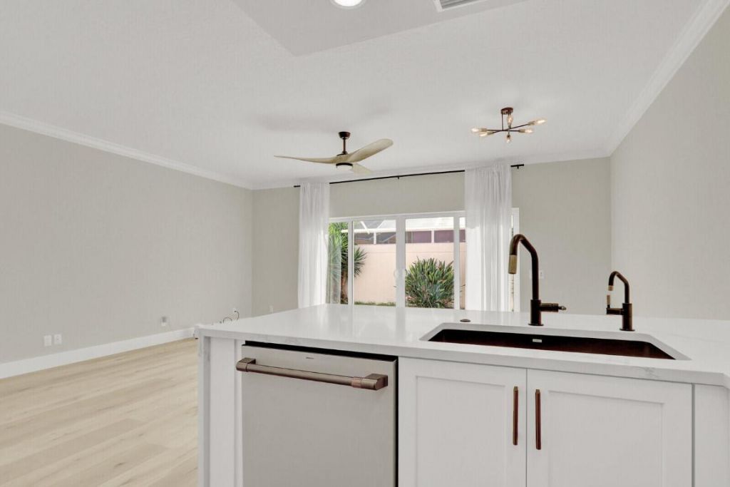 28 Live Oak Circle, Tequesta, FL 33469 Photo