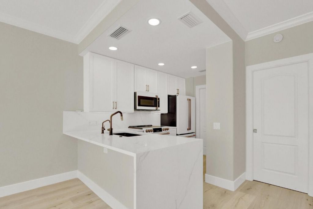 28 Live Oak Circle, Tequesta, FL 33469 Photo