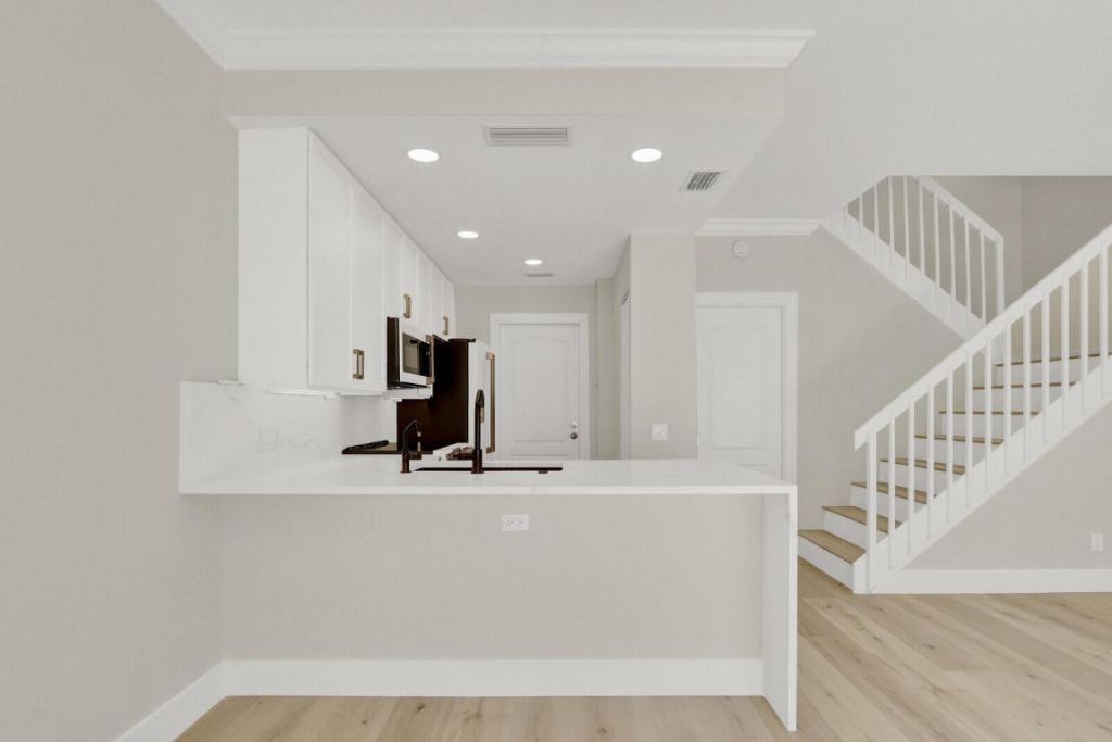 28 Live Oak Circle, Tequesta, FL 33469 Photo