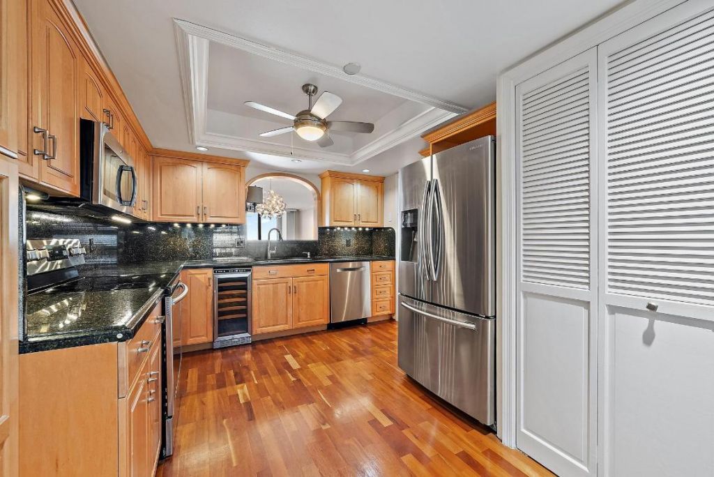 356 Golfview Road, Unit 805, North Palm Beach, FL 33408 Photo