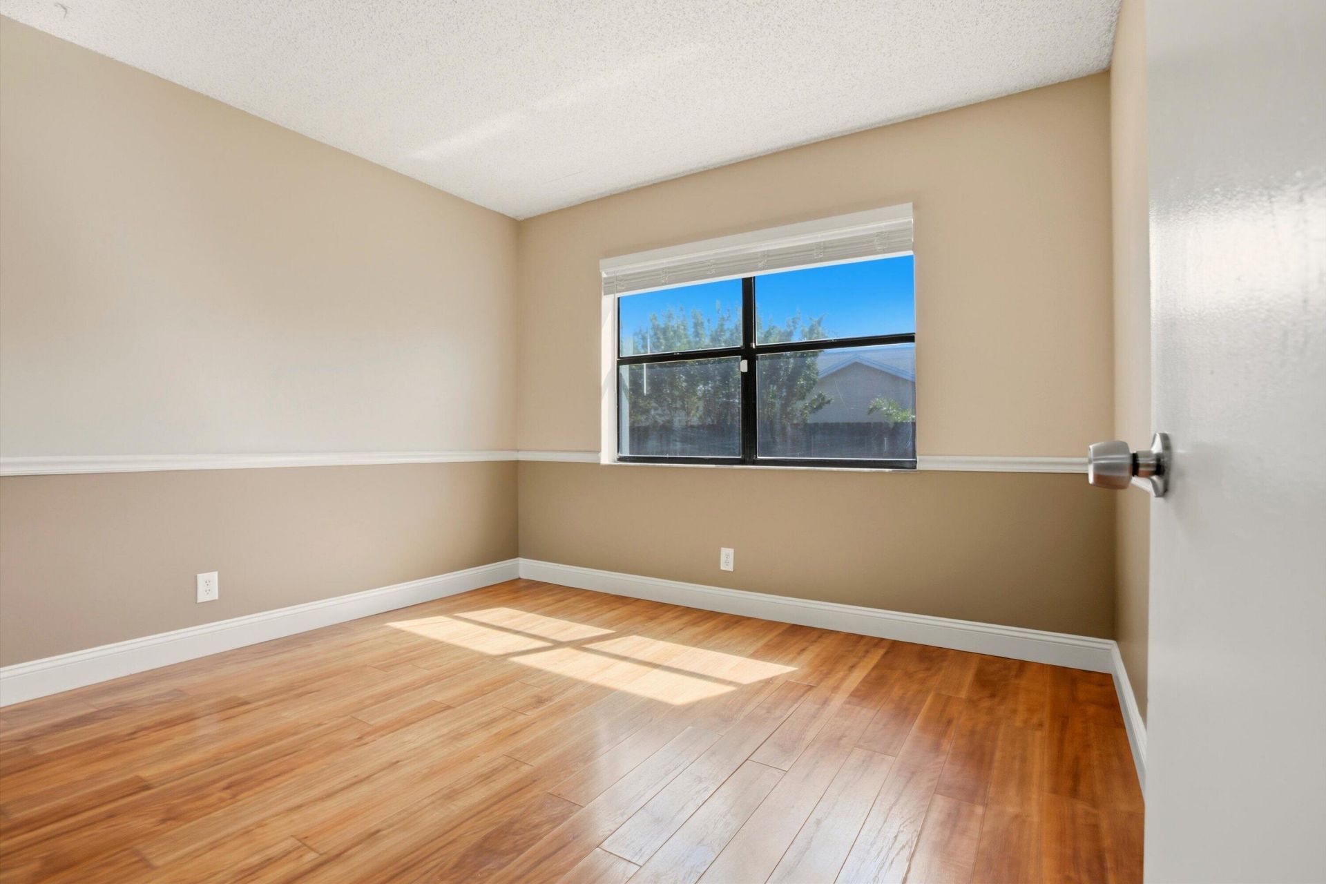 10049 Winding Lake Road, Unit 104, Sunrise, FL 33351 Photo