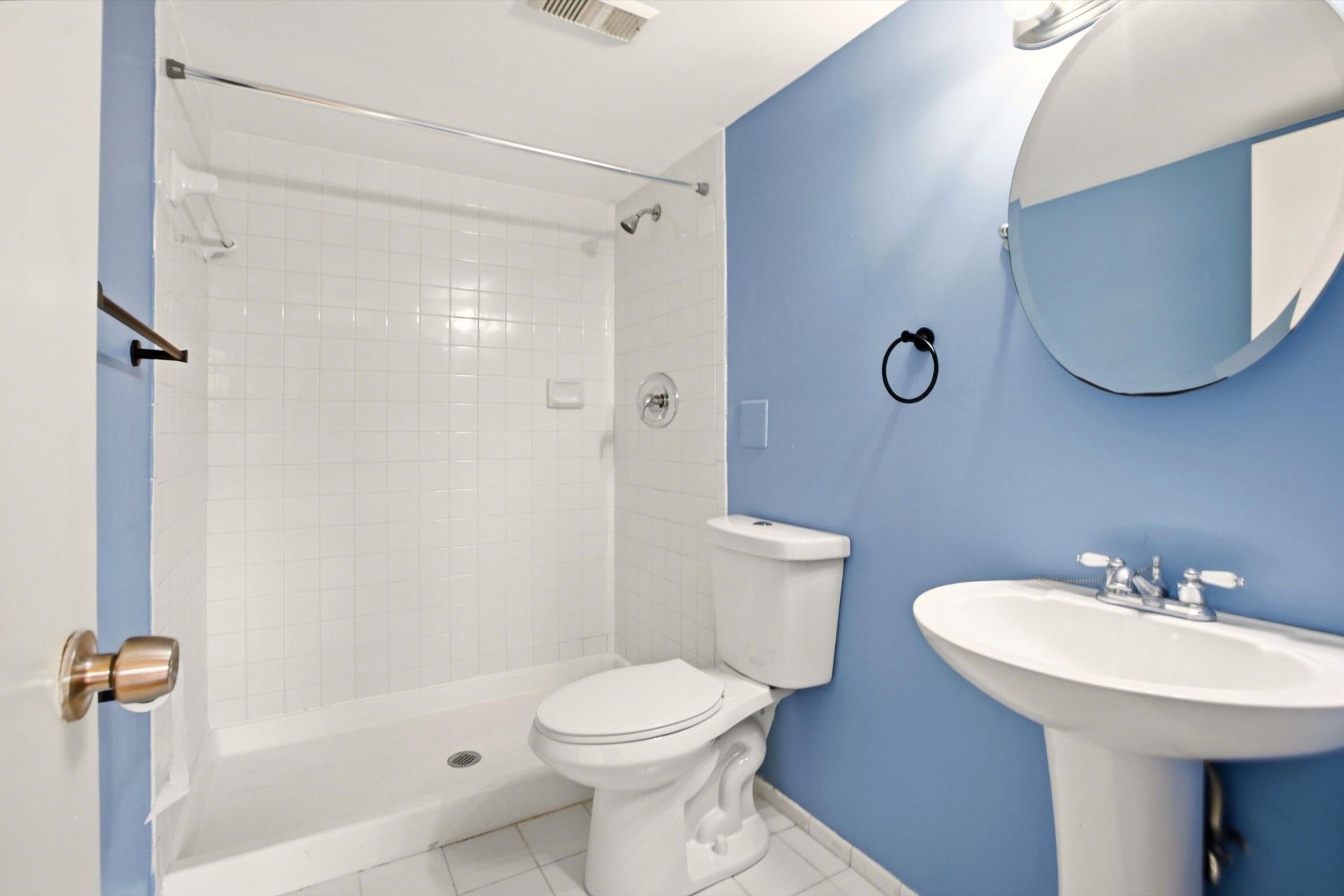 10049 Winding Lake Road, Unit 104, Sunrise, FL 33351 Photo