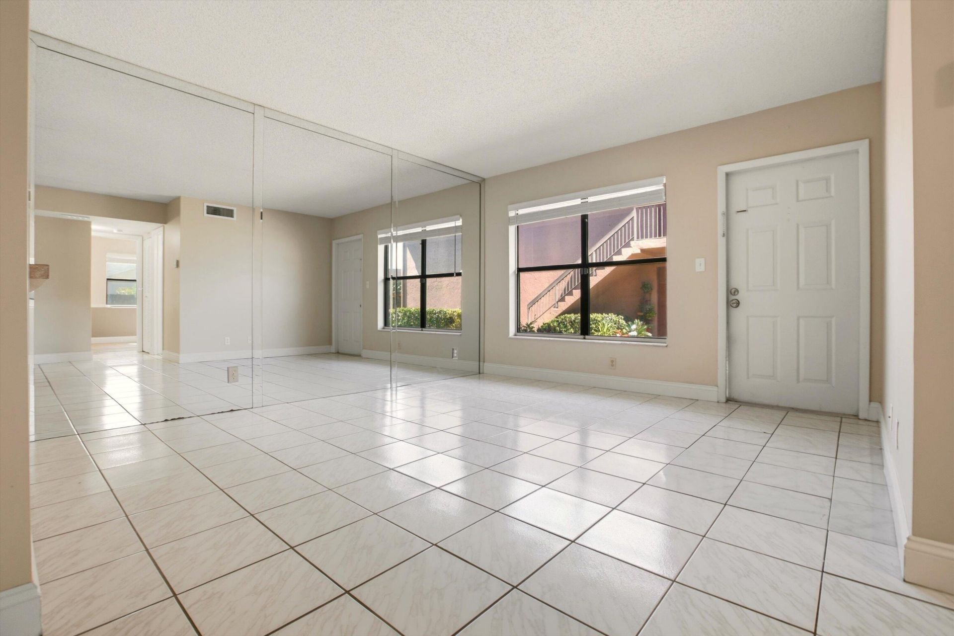 10049 Winding Lake Road, Unit 104, Sunrise, FL 33351 Photo